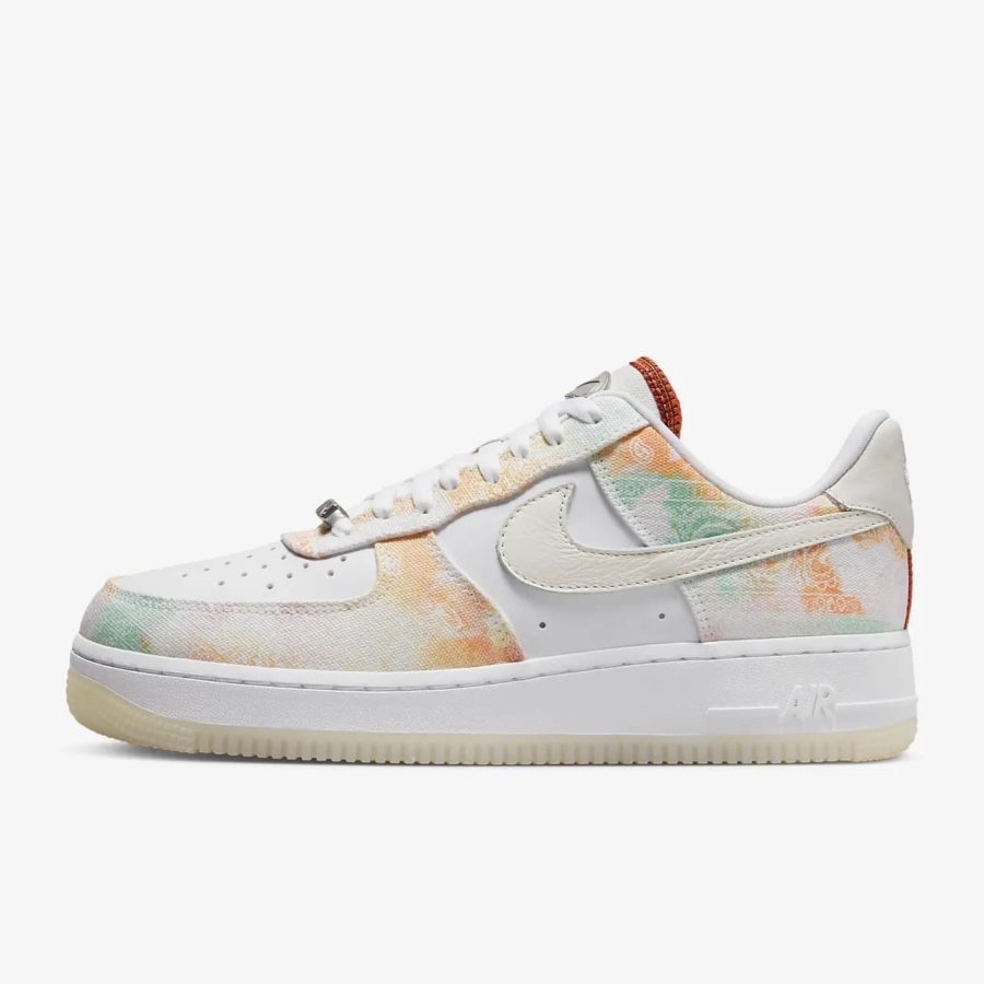 Кроссовки Nike Air Force 1 Low «Paisley Print» женские