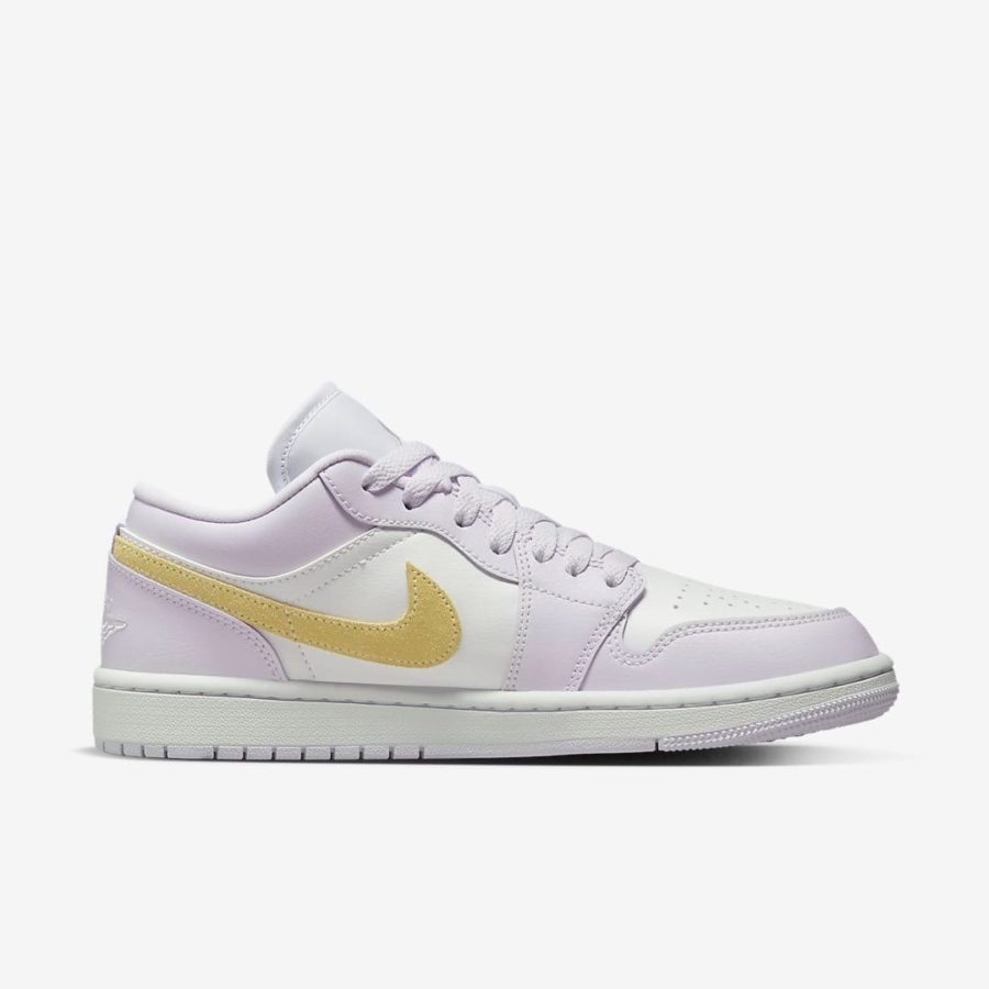 Кроссовки Nike Air Jordan 1 Low WMNS «Barely Grape» женские