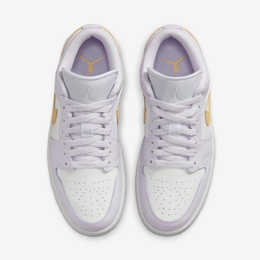 Кроссовки Nike Air Jordan 1 Low WMNS «Barely Grape» женские