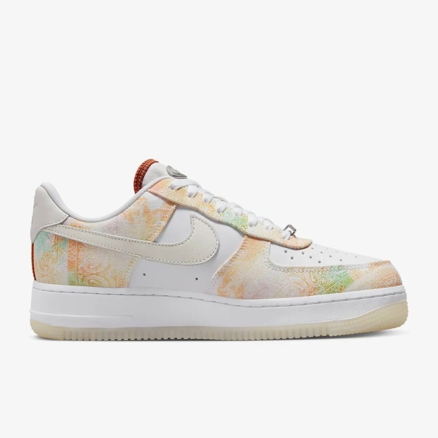 Кроссовки Nike Air Force 1 Low «Paisley Print» женские