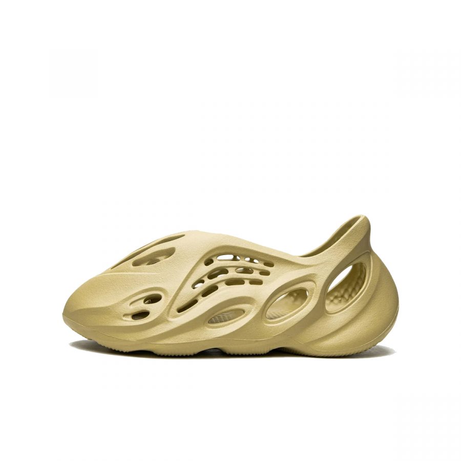 Сланцы Yeezy Foam RNNR «Sulfur»