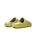 Сланцы Yeezy Slide «Resin»