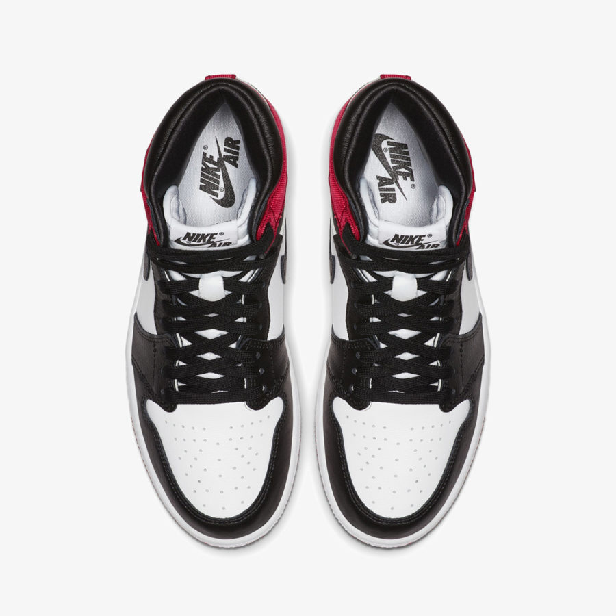 Кроссовки Nike Jordan 1 Retro High OG WMNS «Satin Black Toe»