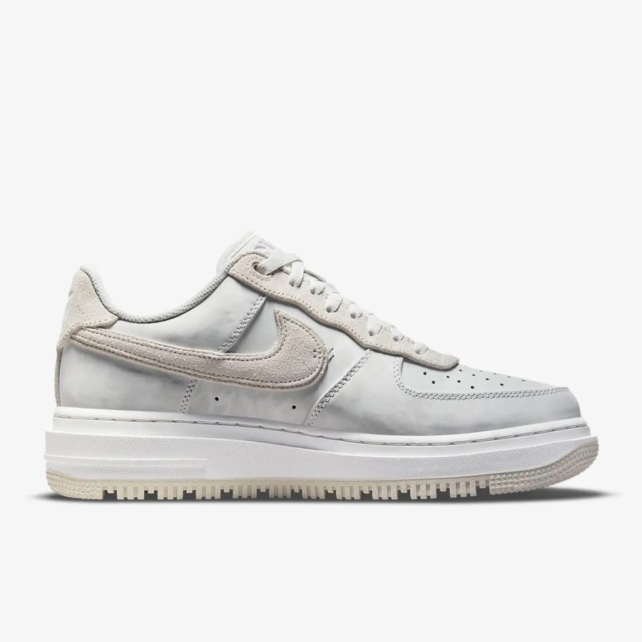 Кроссовки Nike Air Force 1 Low Luxe «Summit White»