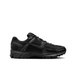 Кроссовки Nike Zoom Vomero 5 «Triple Black»