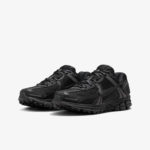 Кроссовки Nike Zoom Vomero 5 «Triple Black»