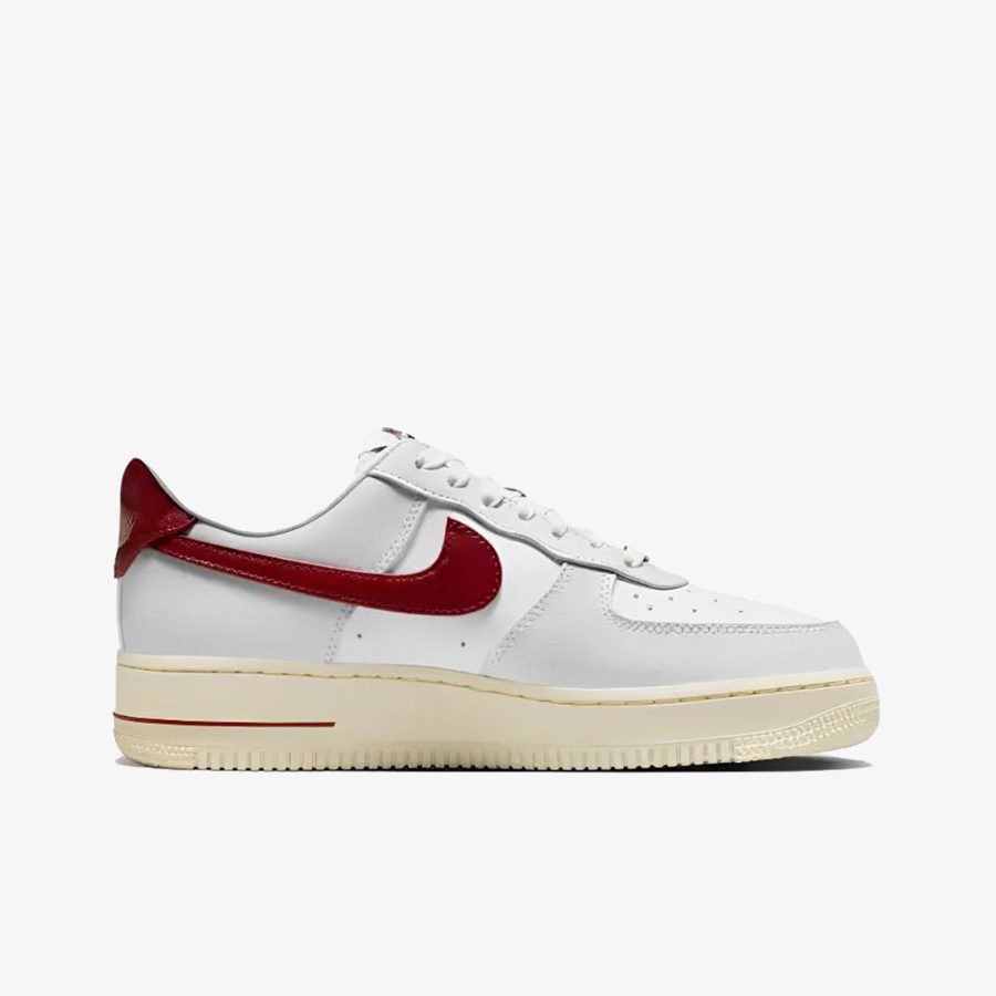 Кроссовки Nike Air Force 1 Low «Photon Dust Team Red» женские