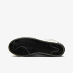 Кроссовки Nike Blazer Low х Sacai «Black Patent Leather»