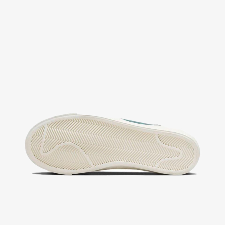 Кроссовки Nike Blazer Low ’77 Jumbo «Summit White Geode Teal»